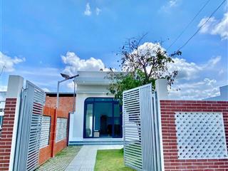 Bán nhà nghỉ dưỡng 118m2, có sân vườn. nhà đầy đủ nội thất. chỉ có 750tr (vay nh được)