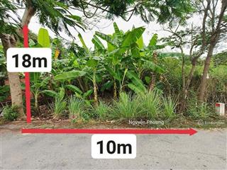 Đất bình chánh giá rẻ !!! diện tích 180m2 giá chỉ 1,8 tỷ, có sổ riêng, sang tên ngay.  0898 038 ***
