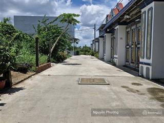 Lô đất đẹp sát bên sài gòn priver part. dt100m2, giá 950tr ( tl ). shr, xây dựng tự do. đường ô tô