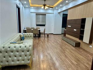 Bán căn hộ chung cư a6 nam trung yên. dt 50m2. tk 2pn  1wc. giá 3 tỷ 5.  0963 332 ***.