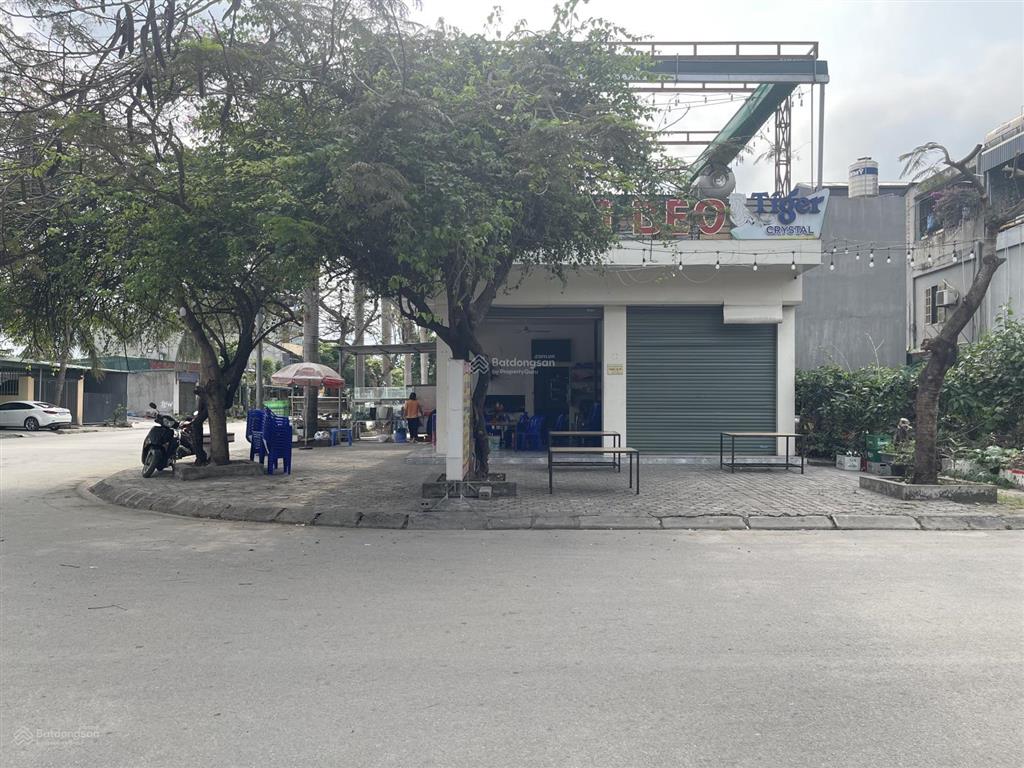 Bán đất tặng nhà hàng 2 tầng lô góc vip nhất đối diện văn phòng dự án bđs quảng hồng, 4,5 tỷ