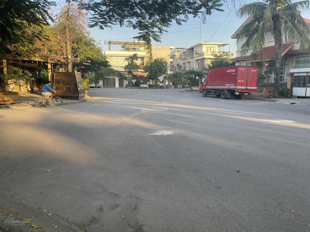 Bán đất tặng nhà hàng 2 tầng lô góc vip nhất đối diện văn phòng dự án bđs quảng hồng, 4,5 tỷ