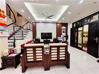 Bán nhà riêng tại phố giảng võ, 125m2, 4 tầng, ngõ ô tô tránh, thông phân lô, ở luôn