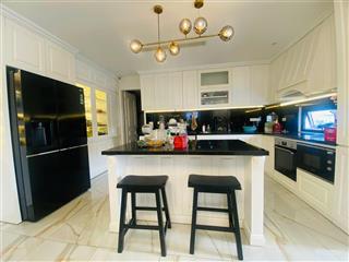 Bán nhà riêng 75m2, 5 tầng tại phố hồng tiến, long biên, nhà đẹp, thang máy, ô tô đỗ