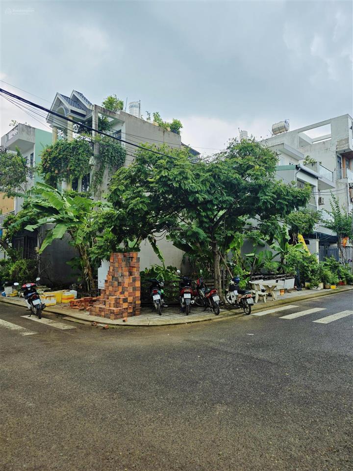 Cực hiếm, lô góc full thổ 110m2, đường 10m thông có vỉa hè chủ giảm chào 100tr còn 4.4 tỷ tl