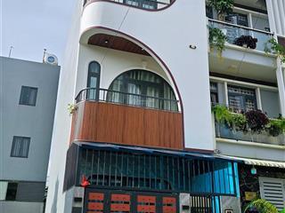 Bán nhà sát vinhome, 1 trệt 2 lầu st, 4.99 tỷ, 52m2 hoàn công đủ, đường 8m tiện ích ngập tràn
