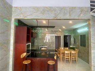 Bán nhà đẹp 2 tầng  quang trung  phước long b  q9 dt 70m2 (4,5 x 14m) giá 4,1 tỷ  3pn  3 wc