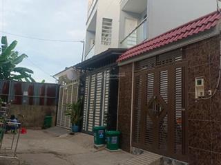Bán nhà 3 tầng xe hơi ngủ trong nhà giá chỉ 4,3 tỷ 62m2(4,1x15) đường ngô chí quốc gàn chợ đm