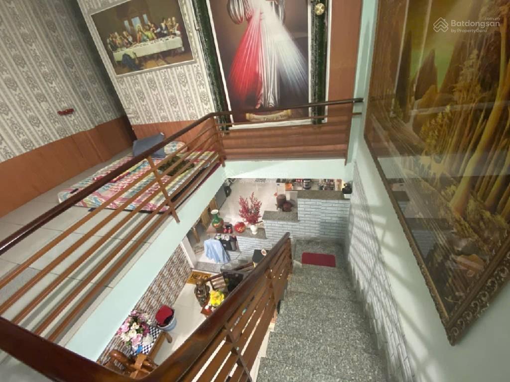 Bán nhà lê văn việt cách ngã 4 thủ đức 200m  dt 77m2 (5,3m x 14,5m)  chỉ 5.3 tỷ tl sổ hồng