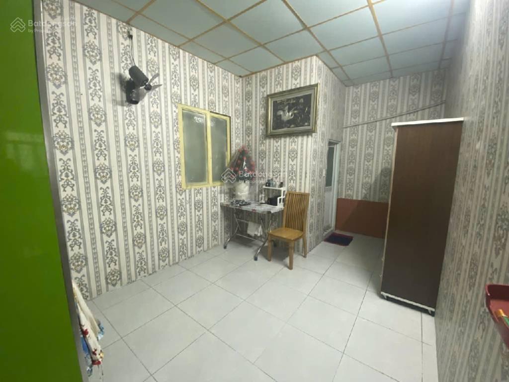 Bán nhà lê văn việt cách ngã 4 thủ đức 200m  dt 77m2 (5,3m x 14,5m)  chỉ 5.3 tỷ tl sổ hồng