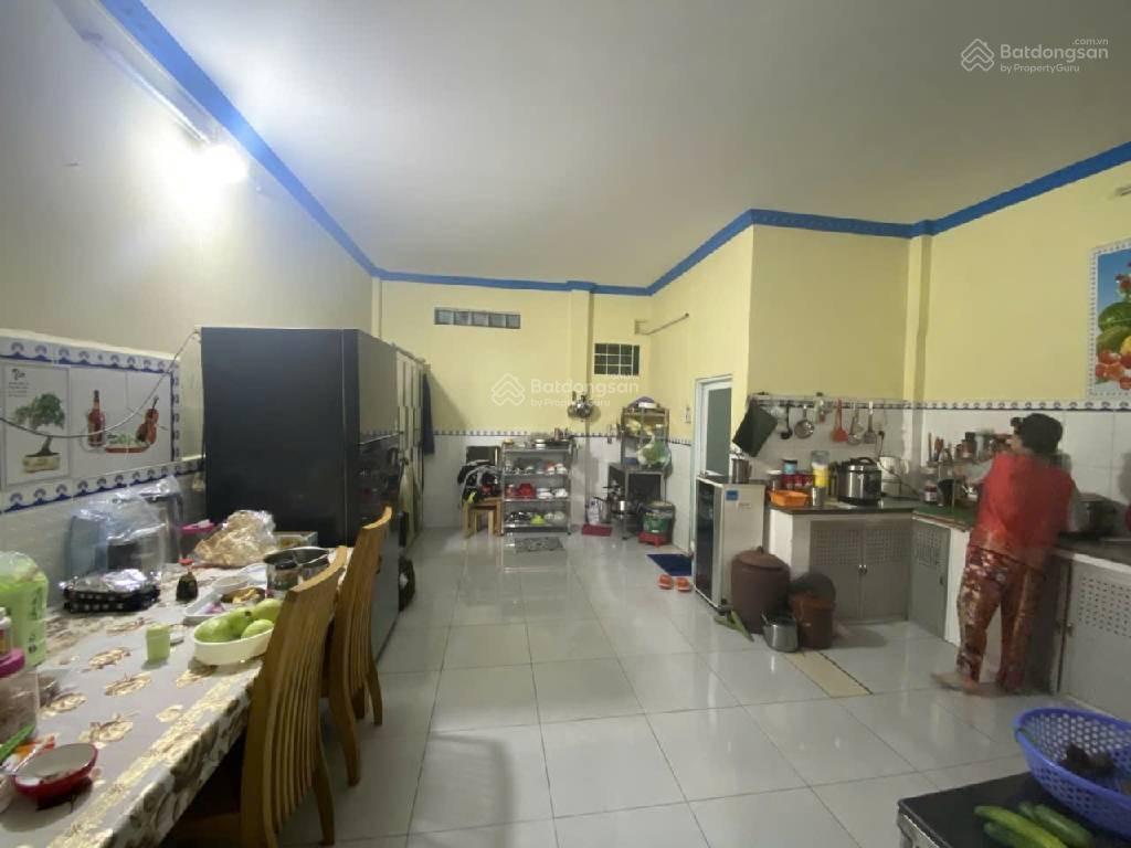 Bán nhà lê văn việt cách ngã 4 thủ đức 200m  dt 77m2 (5,3m x 14,5m)  chỉ 5.3 tỷ tl sổ hồng