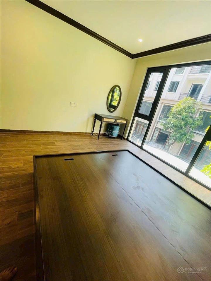 Cho thuê liền kề 4pn, 4wc, 75m2, tại vinhomes ocp 3, văn giang, hưng yên