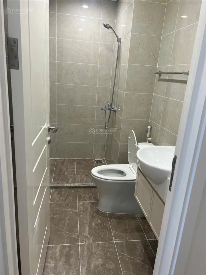 Mình chính chủ cho thuê nhà hoàn thiện đẹp 3 tầng 3pn, giá hot chỉ từ 10 triệu/tháng bao phí