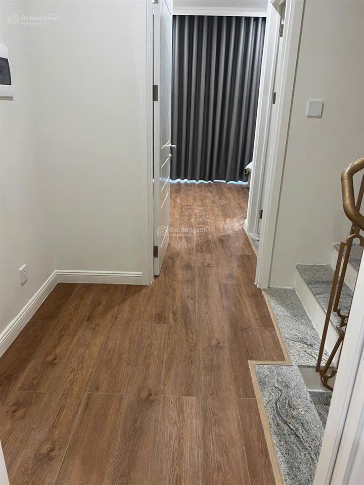 Mình chính chủ cho thuê nhà hoàn thiện đẹp 3 tầng 3pn, giá hot chỉ từ 10 triệu/tháng bao phí