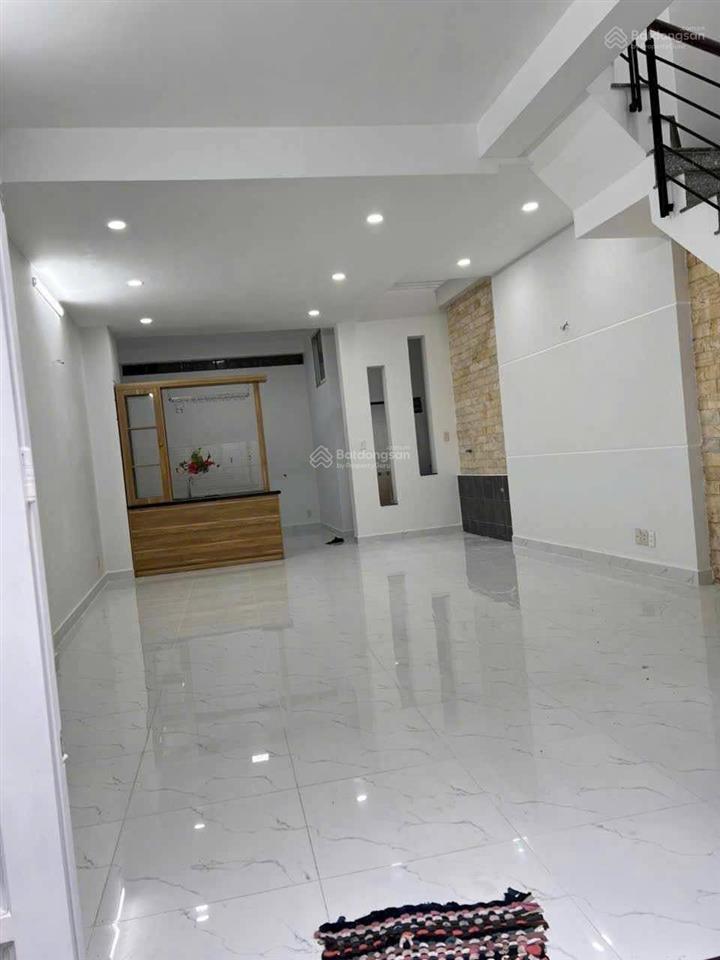 Mt nguyễn ảnh thủ, giá thất thủ, chủ ngộp bank, dt 107m2, ngang 4,3m, 2 tầng