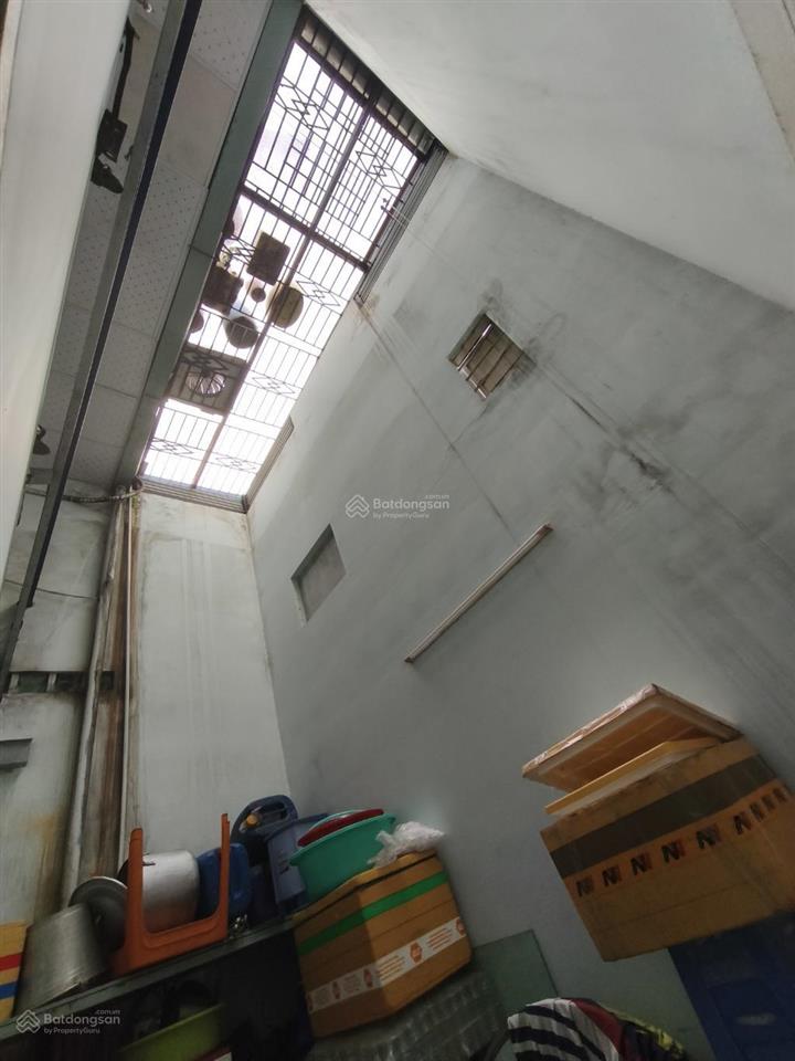 Nhà đẹp 3 lầu, tân chánh hiệp gần làng đh, dt 90m2 (4,5x20m) hẻm ô tô thông, giá tốt