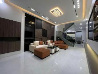 NHÀ TÂN KIỂNG QUẬN 7 - CỰC HIẾM NGANG 8M - XE HƠI NGỦ TRONG NHÀ - CHỈ 15 TỶ