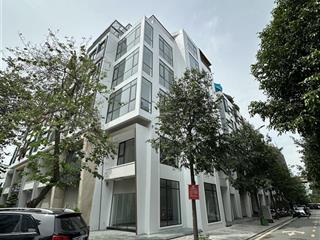 Galaxy vạn phúc  văn phòng, showroom vip cho thuê chính chủ