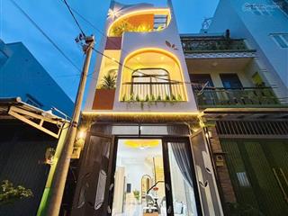 Chú năm bán gấp nhà để ra nước ngoài đường nguyễn văn lượng p10 dt 52m2 hẻm ô tô 6m 3pn, 3wc