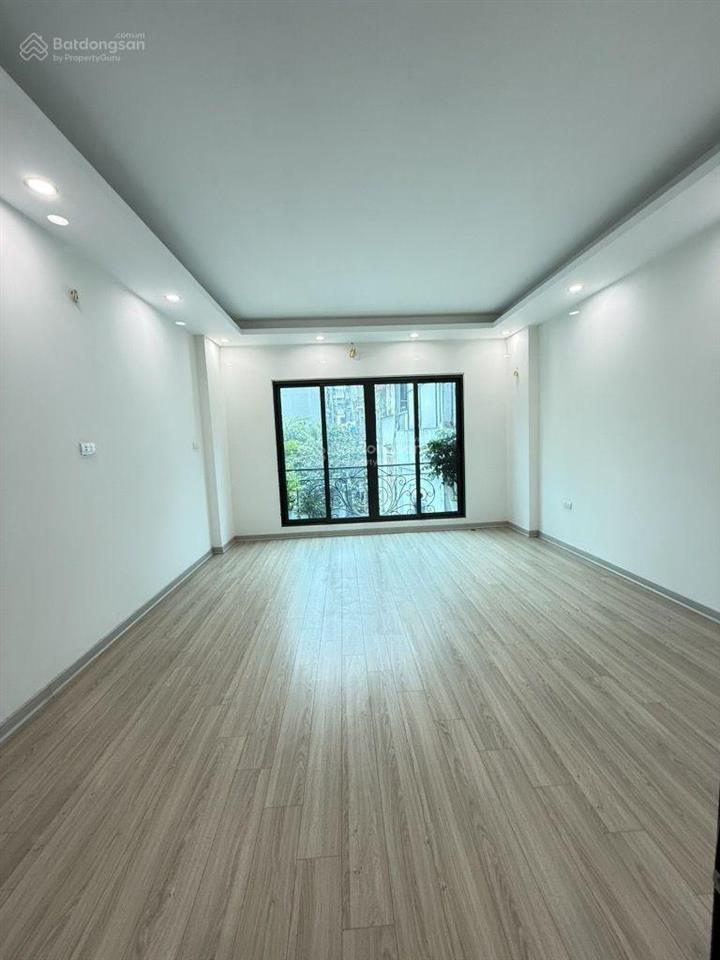 Bán nhà kim giang dt 36m2, 4 tầng. giá 6,15 tỷ. ô tô gần