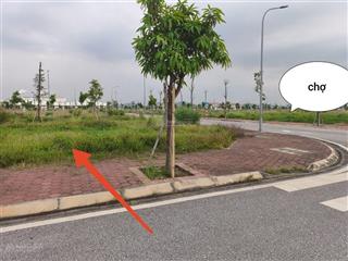 Bán nhanh lô đất nền 2 mặt tiền giáp chợ, giáp kcn chỉ 1,680 tỷ  da thành đông