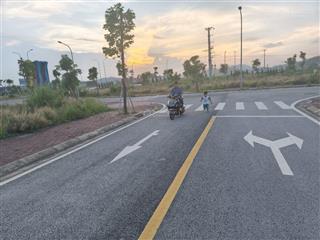 Lô áp góc hàng f0 cđt, kđt mới phía đông tp chí linh giá 1,715 tỷ.  0793 213 ***