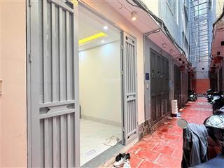 Bán nhà trần quốc vượng cầu giấy,dt30m.5t.mt3,5m nhà đầy đủ công năng gần các trường đh.giá 7.6tỷ