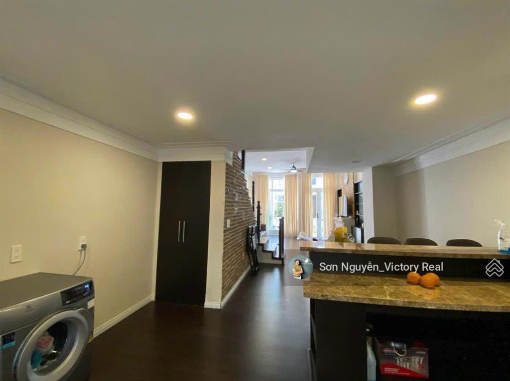 Cần bán nhà phố hẻm xe hơi đường phù đổng thiên vương, p. 08, đà lạt. gần hồ xuân hương