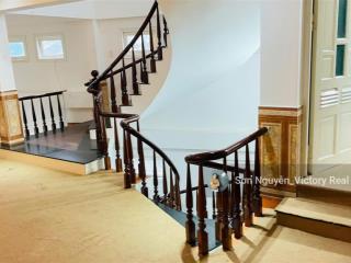 Nhà đẹp 2 mặt tiền ngô quyền có hầm, 4pn 117m² sổ riêng giá cực tốt