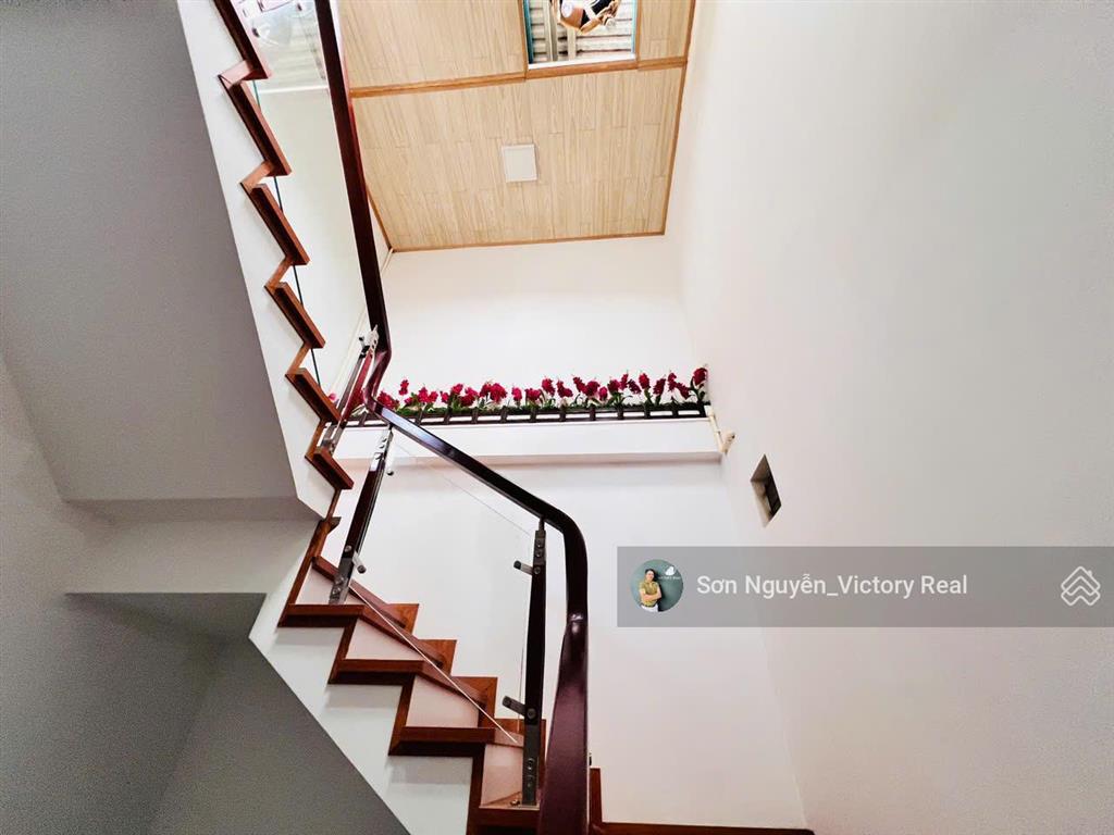 Bán nhà phố hẻm xe hơi đường đồng tâm, p. 04, đà lạt