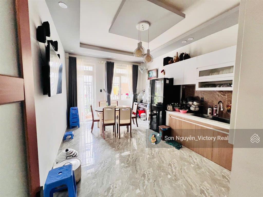 Bán nhà phố hẻm xe hơi đường đồng tâm, p. 04, đà lạt