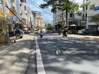 Siêu phẩm nhà phố trung tâm lõi đà lạt hẻm xe hơi, cách chợ đêm 200m