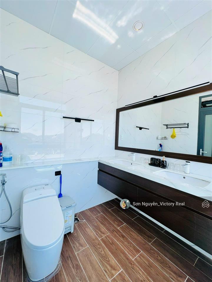 Cần bán khách sạn/chdv hẻm xe hơi đường trần lê, p. 04, đà lạt