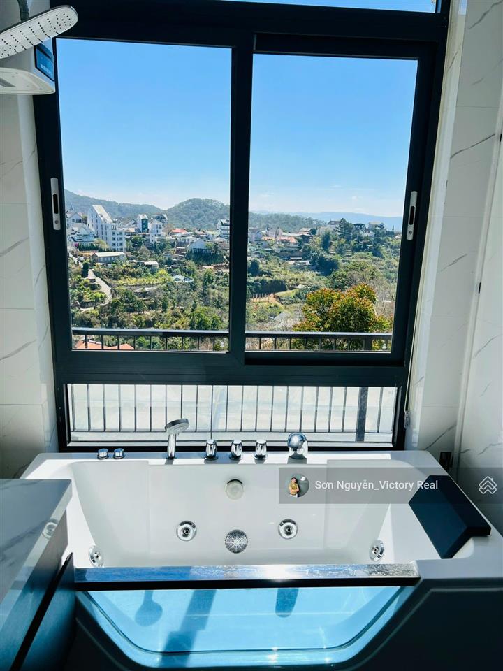 Cần bán khách sạn/chdv hẻm xe hơi đường trần lê, p. 04, đà lạt