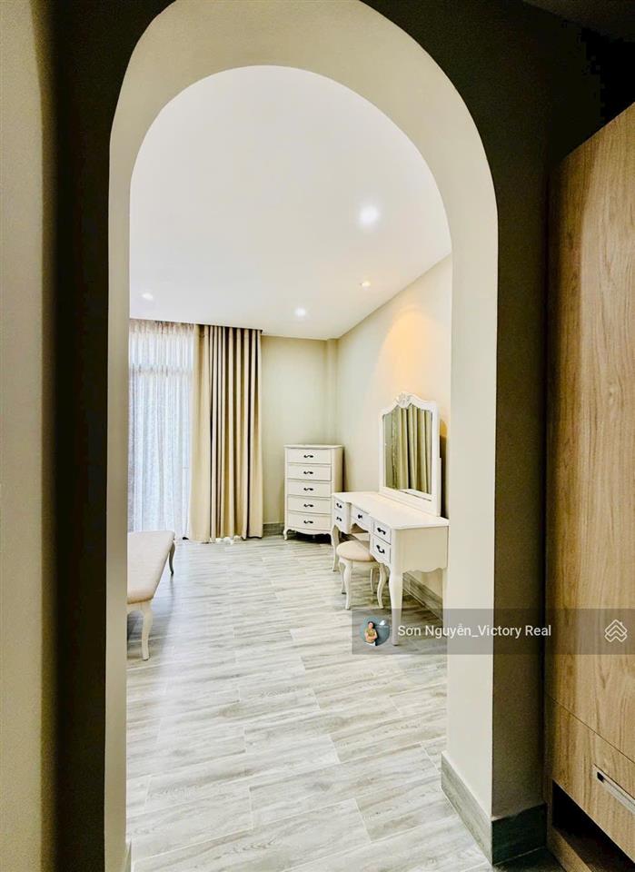 Siêu phẩm nhà phố mặt tiền trung tâm  mạc đĩnh chi, p.04, đà lạt