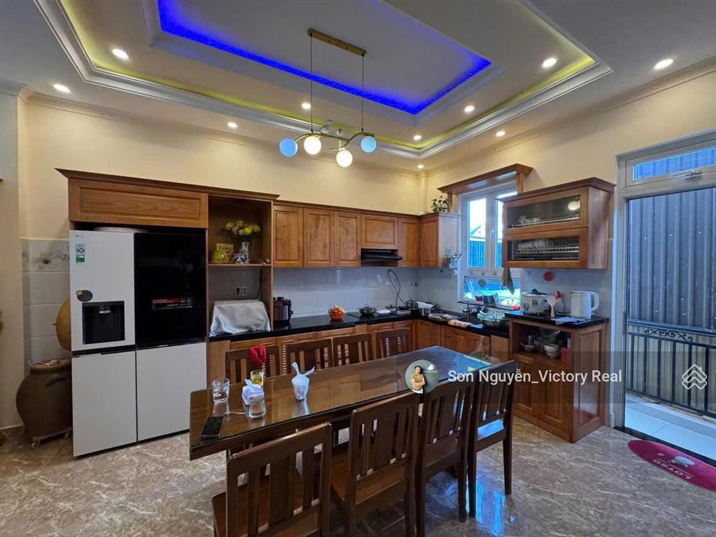 Nhà phố hẻm xe hơi, p.6, đà lạt diện tích 97.17m², có hầm ô tô đường rộng giá chỉ 9.9 tỷ