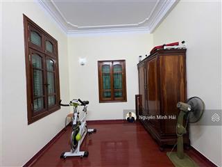 Cách phố hoàng quốc việt 1 nhà, 4 tầng, lô góc, oto tránh 21 tỷ