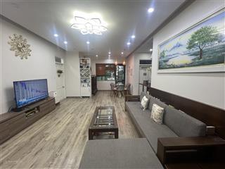 Bán căn góc 17t7 trung hòa 114m2, 3pn, nội thất đẹp, có chỗ để ô tô