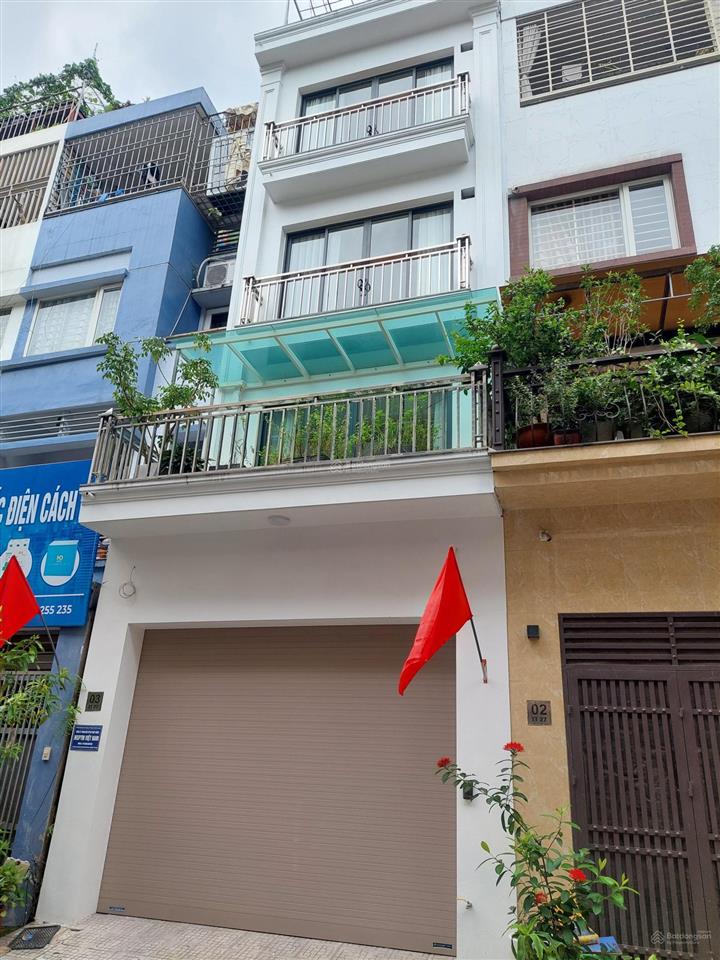 Cc bán nhà phân lô kđt văn phú, diện tích 85m2, 5 tầng đường 16m.