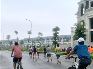Bán gấp  liền kề  khu nhật  lô sát mặt đường 40m  100m2
