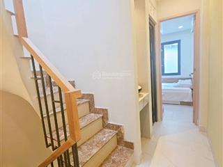 Nhà đẹp 4 tầng ngay đường trần hưng đạo quận 1 giá 11,5 tỷ