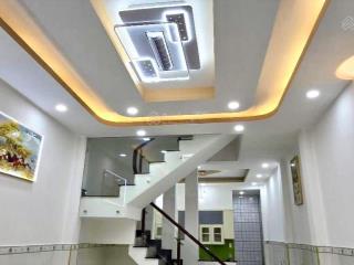 Mua nhà đón tết  ngay đường lê văn quới