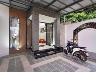 Nhà đẹp hẻm ô tô hai bà trưng đa kao, q1 3pn sân thượng đang thuê 32tr/tháng!