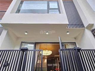 Cần bán gấp nhà lạc long quân 65,7m2/3,59 tỷ, 2pn 3wc hẻm ô tô