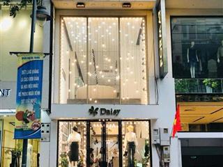 Cho thuê cửa hàng kinh doanh mặt phố đào tấn  dt 550 mt 9m kinh doanh mọi mô hình
