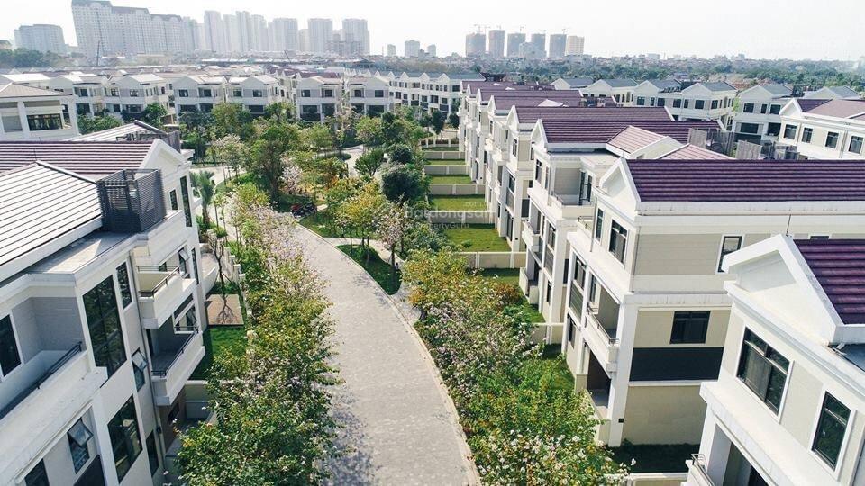 Chính chủ cần tiền bán biệt thự 220m2 starlake tây hồ tây gần hồ điều hòa, mặt tiền 15m