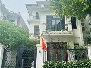 Chủ nhà cần bán biệt thự ciputra khu c, diện tích 198m2, mặt tiền 9m, trục đường đôi, giá 80 tỷ