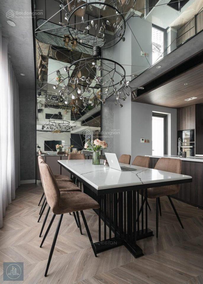 Chính chủ gửi bán penthouse nổi bật tây hồ dt 342m2 kosmo tây hồ, 3 mặt thoáng, view hồ tây, sổ đỏ