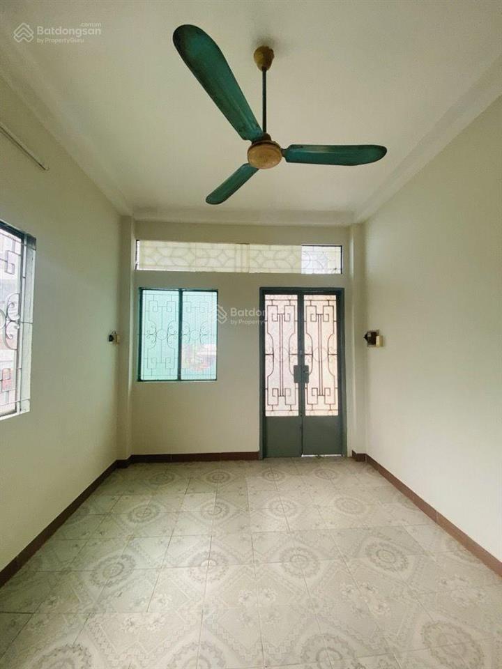 Bán nhà hậu giang trung tâm hành chính q6, 65m2  hẻm xe hơi thông  chỉ 7. x tỷ