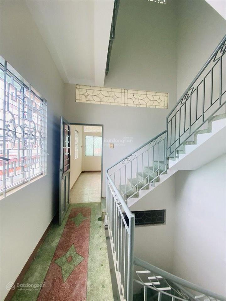 Bán nhà hậu giang trung tâm hành chính q6, 65m2  hẻm xe hơi thông  chỉ 7. x tỷ